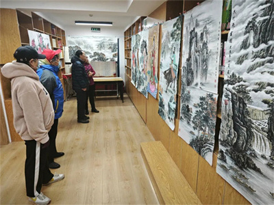 【新時(shí)代文明實(shí)踐】家門口的集市、藝術(shù)展，不出小區(qū)就能體驗(yàn)到多彩活動(dòng)